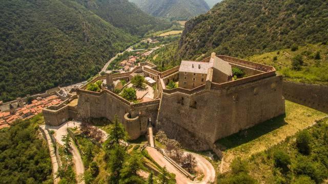 Maison Les Ramparts Villefranche-de-Conflent Zewnętrze zdjęcie
